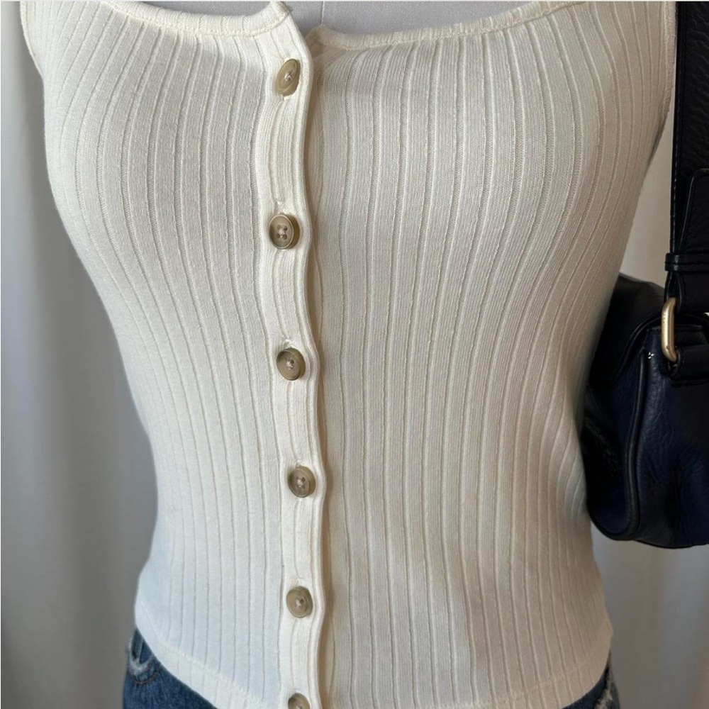 Madewell white ribbed Button-front Tank Top size XS. - Picture 4 of 8